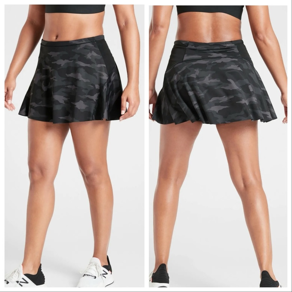 Athleta Match Point printed black camo Skort 13.5” Small